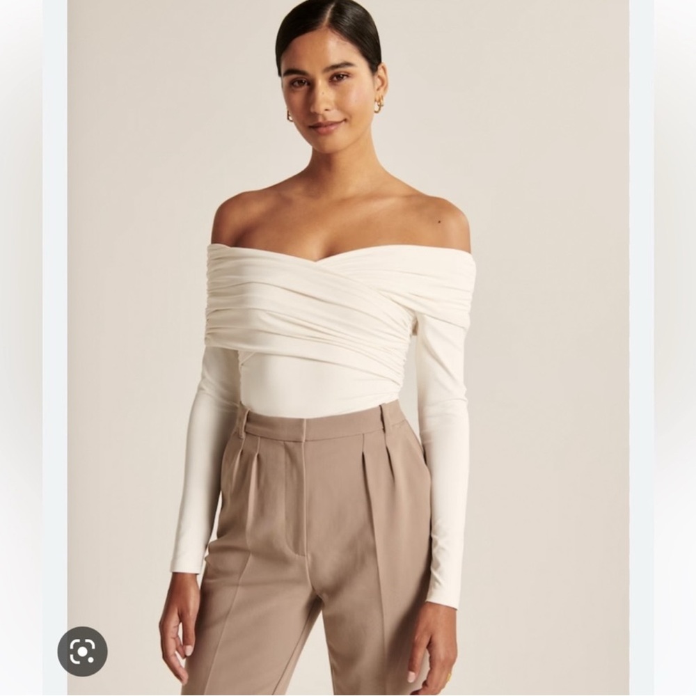 Abercrombie & Fitch Cream Off-Shoulder Bodysuit NWT